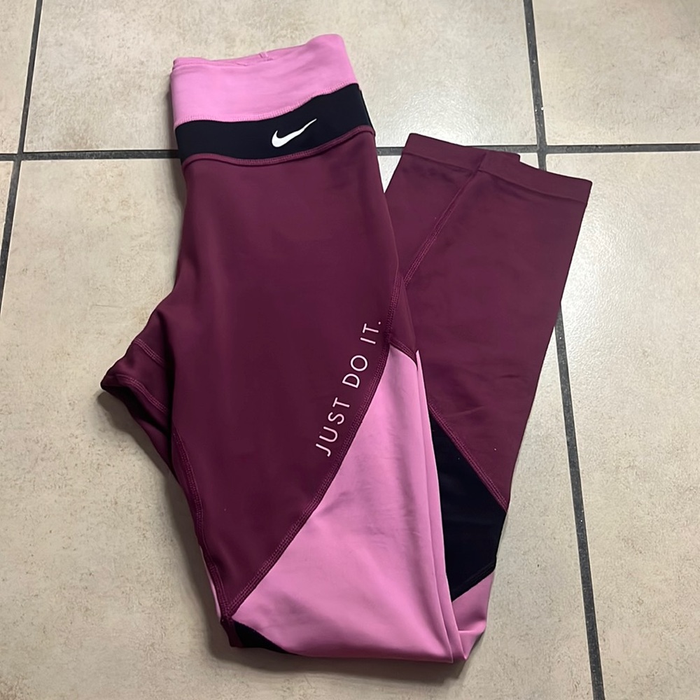 Nike leggings